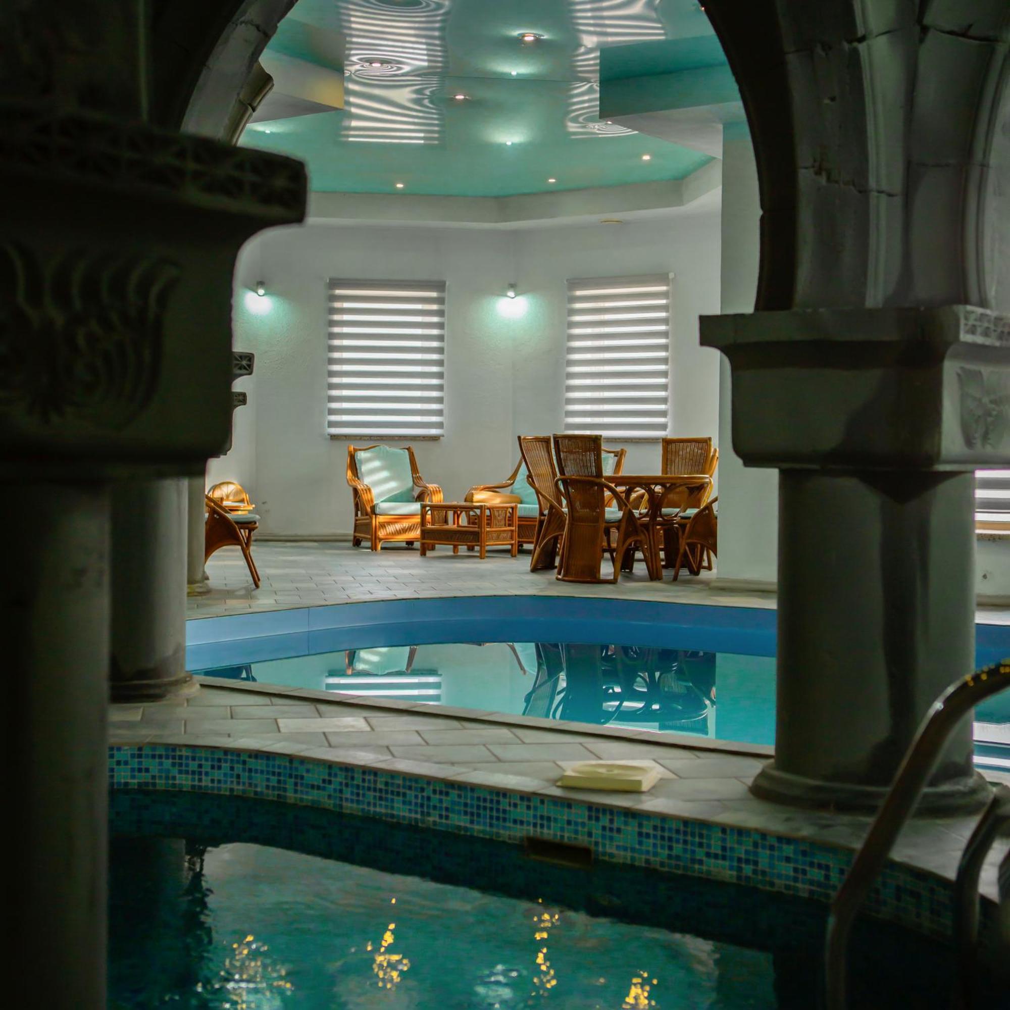 Latar Hotel Єреван Екстер'єр фото